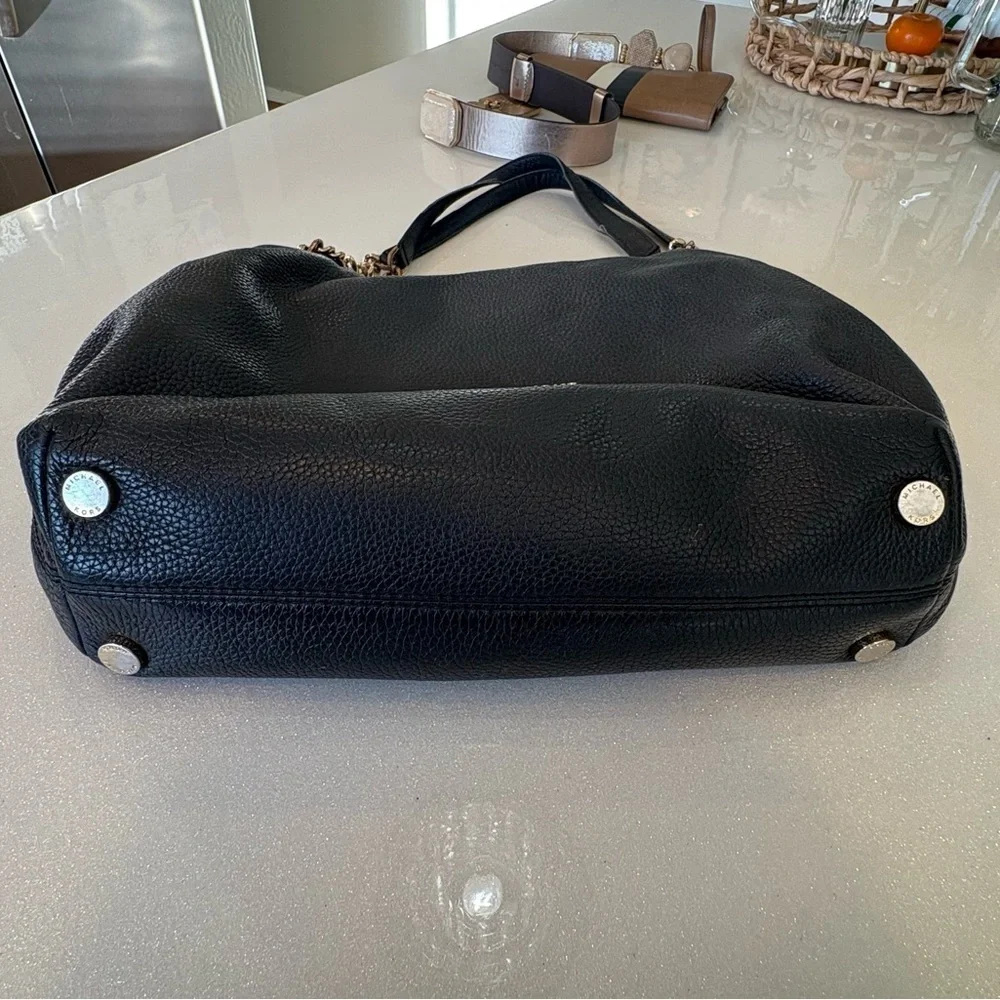 Michael Kors Jet Set Pebbled Leather Shoulder Bag